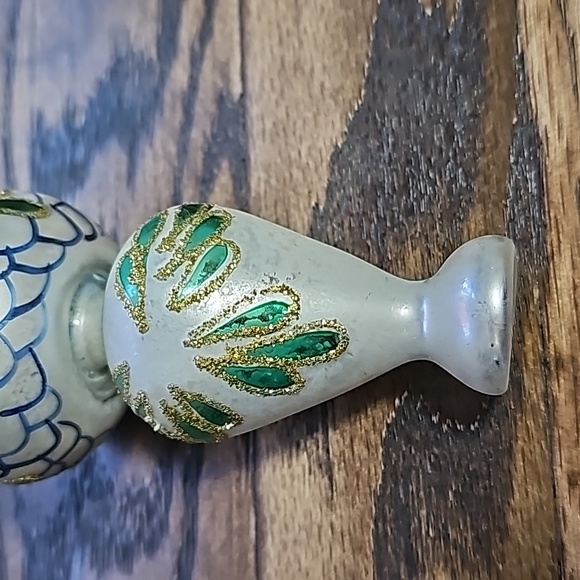 Vintage hand blown glass ornate Christmas ornament - Picture 2 of 8